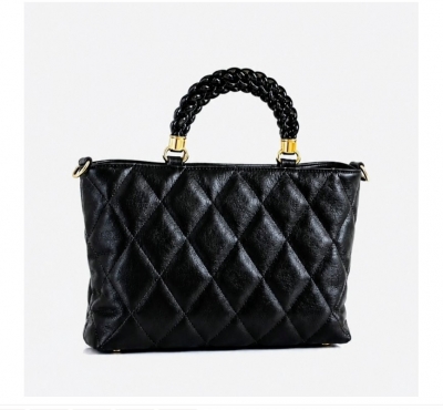 Bolsa Média Matelassê Alça Acrílico