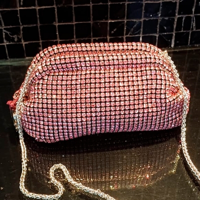 Bolsa Mini Clothes de Pedras de Cristais